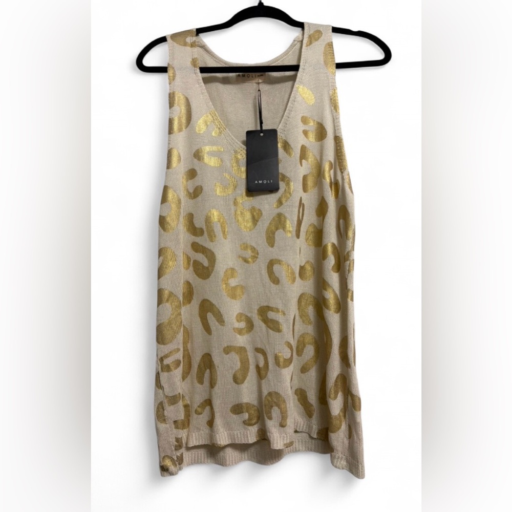 HostPick Amoli Metallic Leopard Print  Top – New With Tags ✨ Ptp 22" length 26